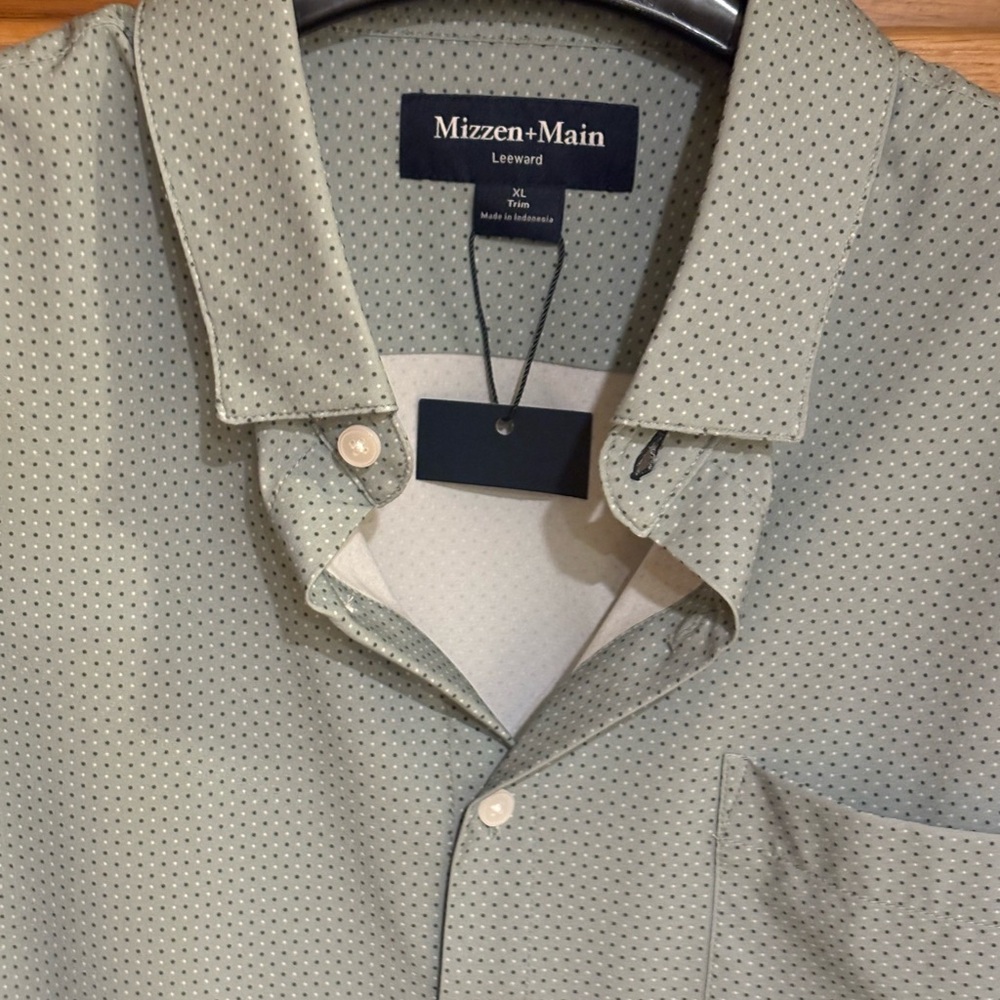 Mizzen+Main Men's Olive Button Down Shirt